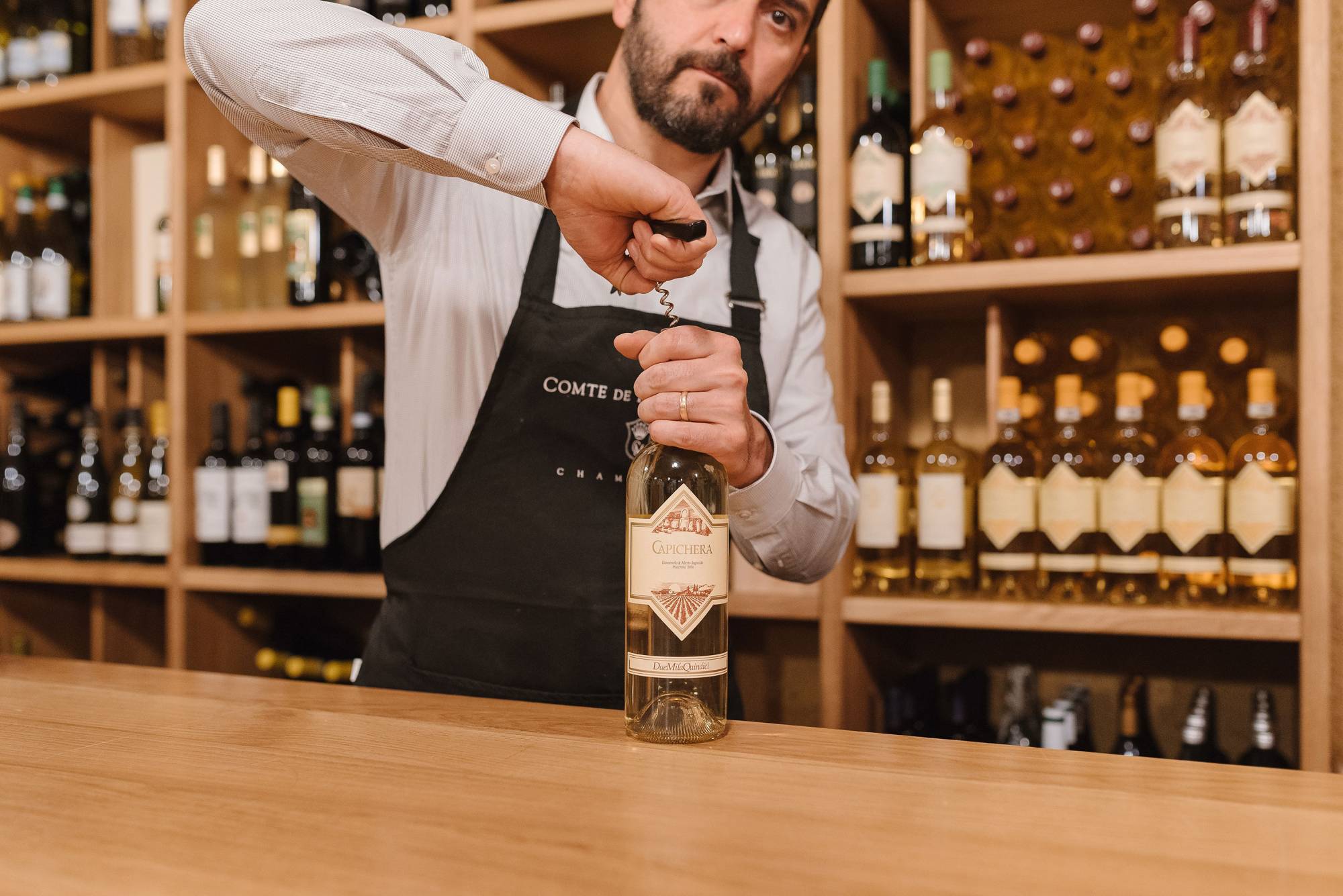 ristorante-pizzeria-da-rosa-cantu-como-cantina-vini